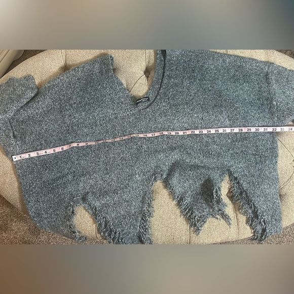 SHEIN Destroyed‎ Sweater NWOT - Picture 12 of 13
